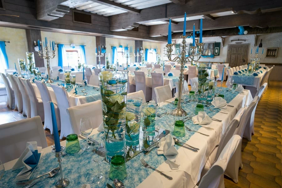 Kaisersaal im Hotel Kaiserhof Anif mit Tanzfläche und eigener Bar